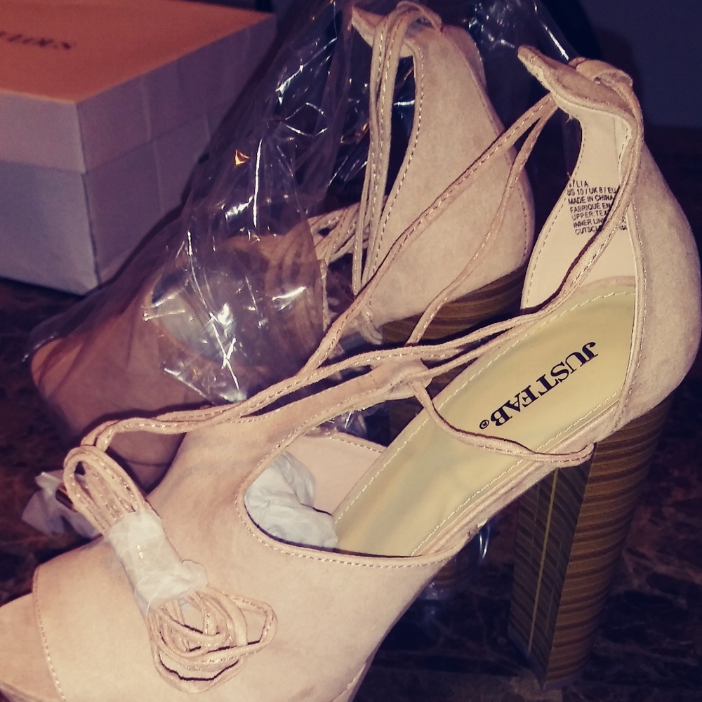Sandles shoes heels - Picture 2 of 2
